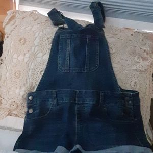 Overall shorts